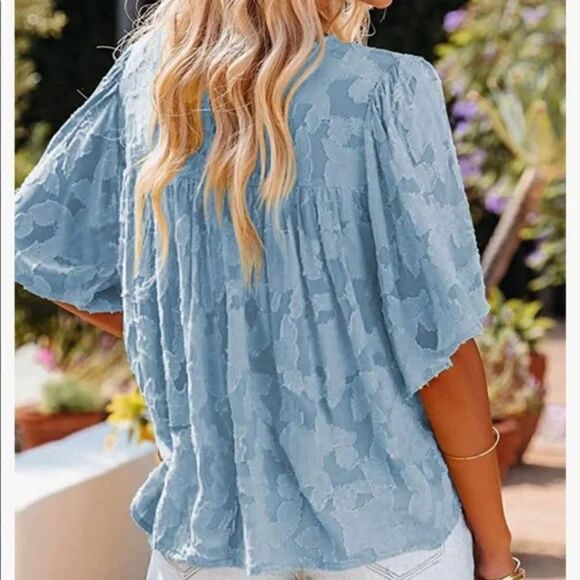 NEW 3/4 Bell Sleeves Floral Lace Top - Picture 2 of 5